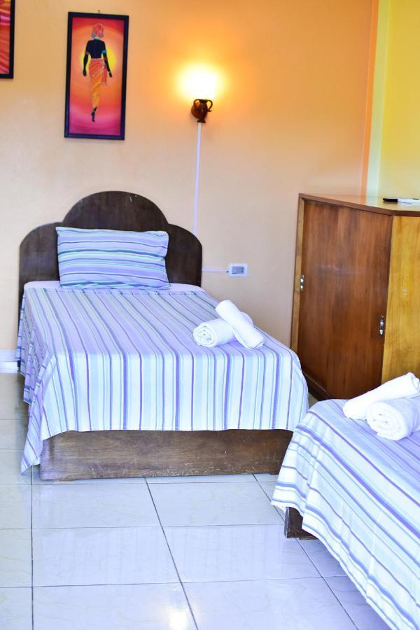 Palmas Park Hotel Y Restaurant Obligado Eksteriør billede